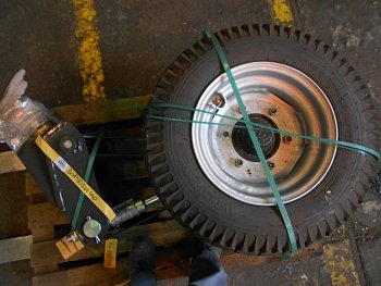 Колесо в сборе с кронштейном смотреть фото | Магазин M-ProStore